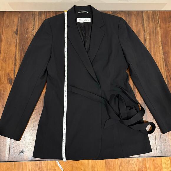 Max Mara wool blend black drapey wrap blazer size 42 EU/US size 6 - Picture 13 of 13